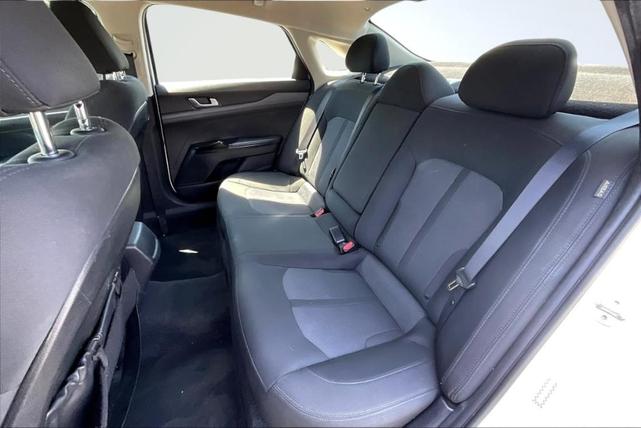 Photo of 2022 Glacial White Pearl Kia K5
