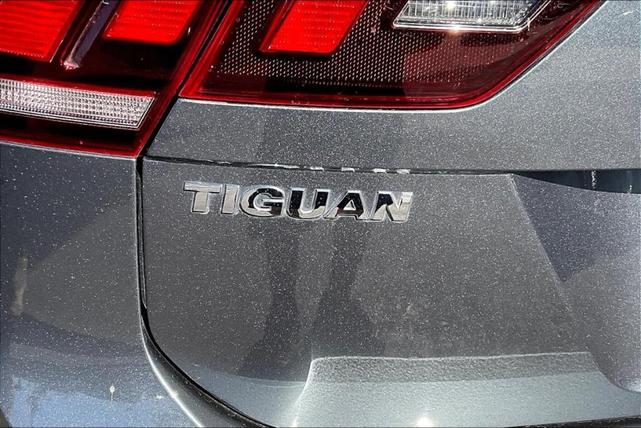 Photo of 2020 Platinum Gray Metallic Volkswagen Tiguan