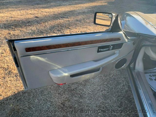 Photo of 1996 Gold Jaguar XJS