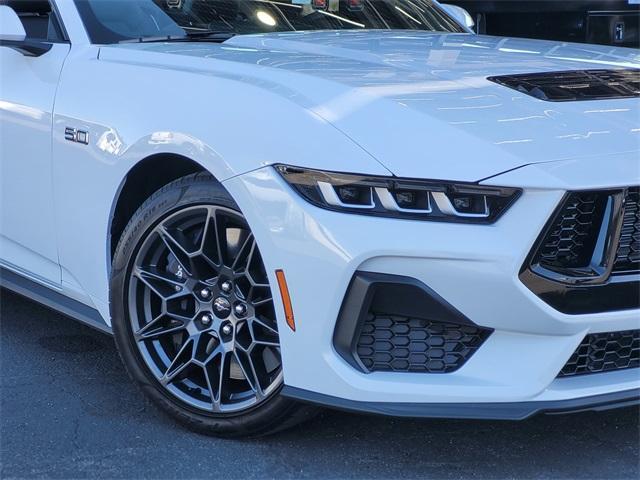 Photo of 2024 Oxford White Ford Mustang