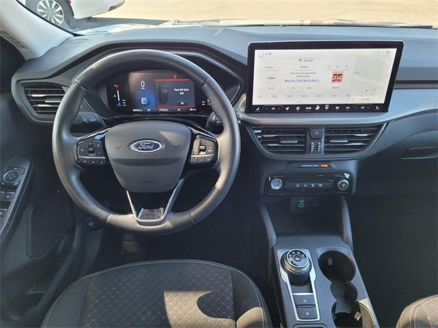 Photo of 2023 Oxford White Ford Escape