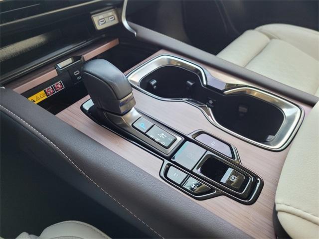 Photo of 2024 Mica Lexus RX 350h