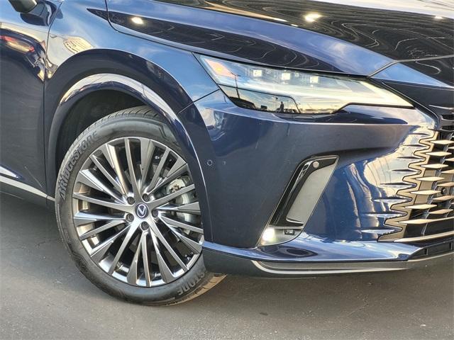 Photo of 2024 Mica Lexus RX 350h