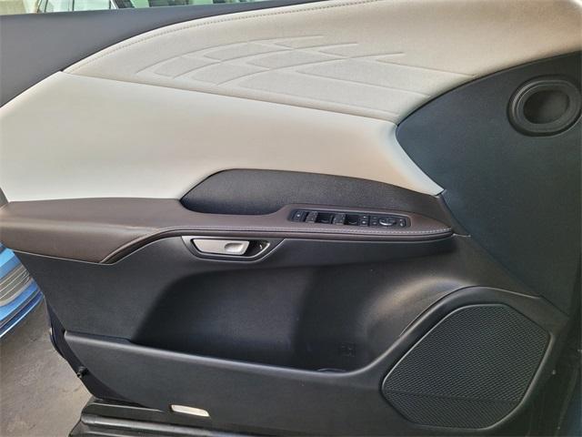 Photo of 2024 Mica Lexus RX 350h
