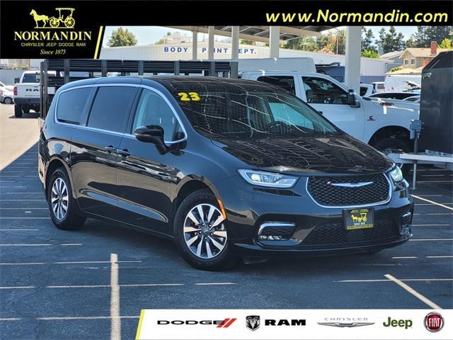 2023 Chrysler Pacifica Hybrid