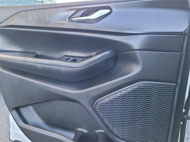 Photo of 2024 Bright White Clearcoat Jeep Grand Cherokee L