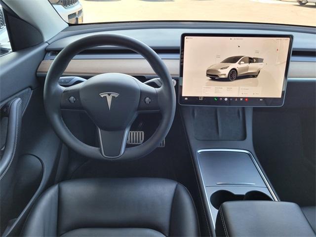 Photo of 2022 Pearl White Tesla Model Y