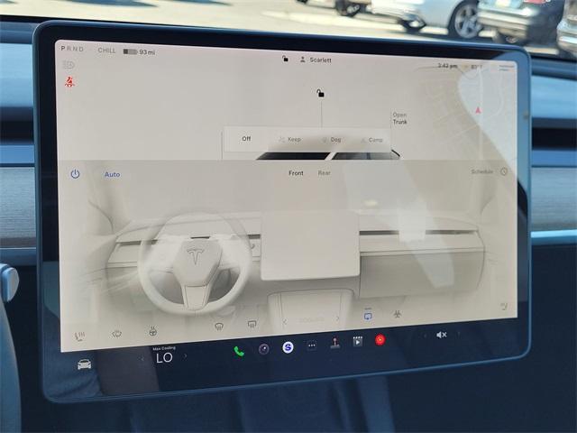 Photo of 2022 Pearl White Tesla Model Y