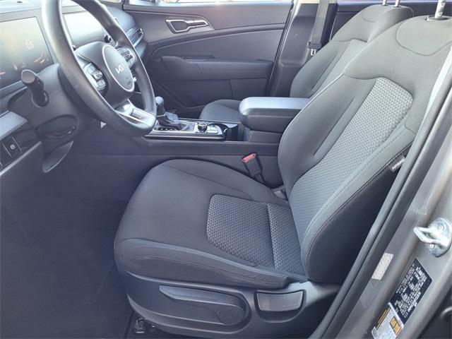 Photo of 2024 Steel Gray Kia Sportage