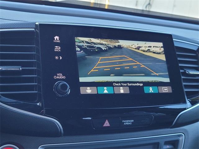 Photo of 2023 White Honda Passport