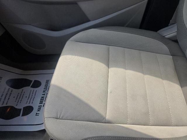 Photo of 2013 Frosted Glass Metallic Ford Escape