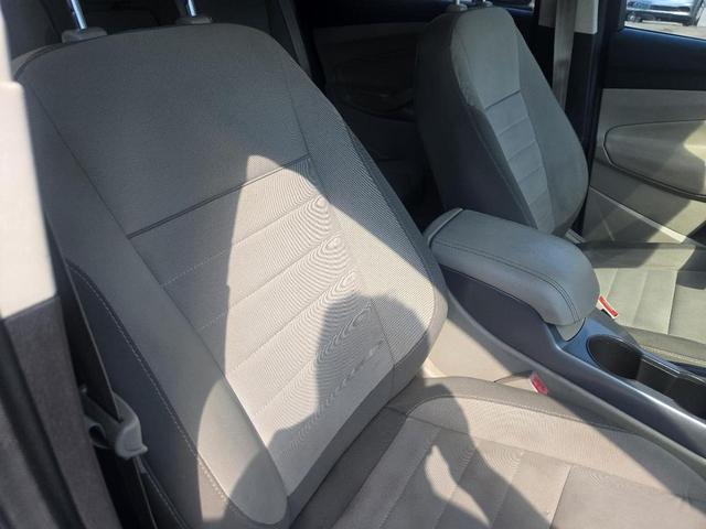 Photo of 2013 Frosted Glass Metallic Ford Escape