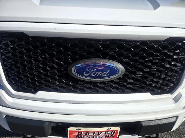 Photo of 2020 Oxford White Ford F-150