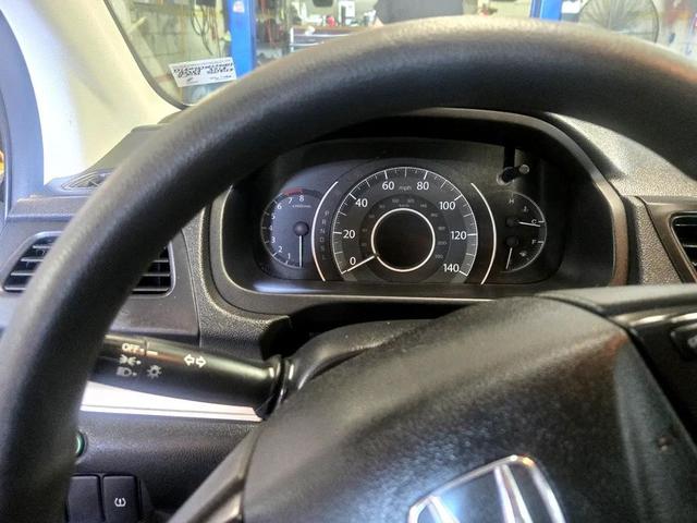Photo of 2016 Alabaster Silver Metallic Honda CR-V