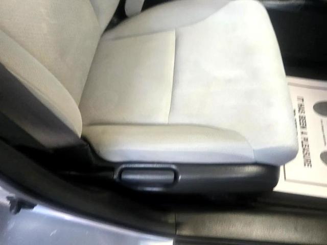 Photo of 2016 Alabaster Silver Metallic Honda CR-V