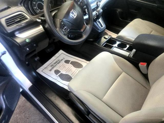 Photo of 2016 Alabaster Silver Metallic Honda CR-V