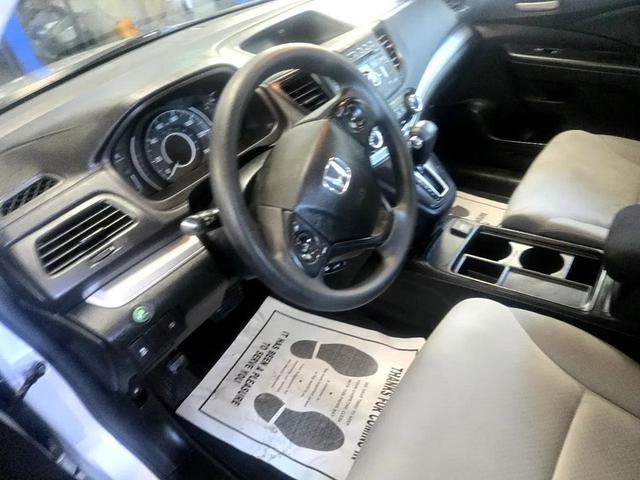 Photo of 2016 Alabaster Silver Metallic Honda CR-V