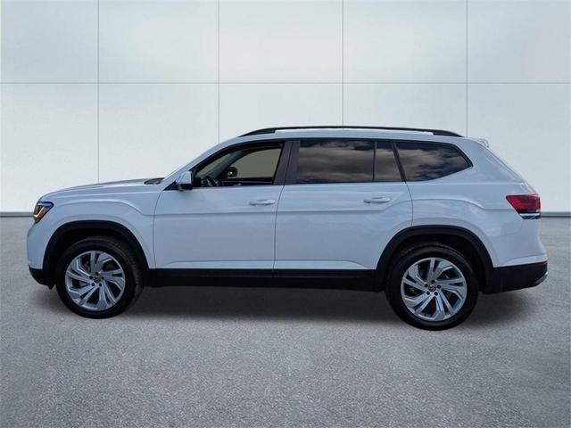 Photo of 2022 Pure White Volkswagen Atlas