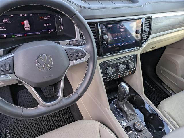 Photo of 2022 Pure White Volkswagen Atlas