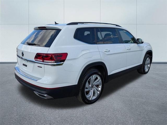 Photo of 2022 Pure White Volkswagen Atlas