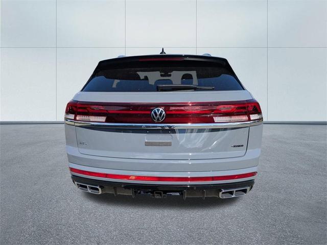 Photo of 2026 Pure Gray Volkswagen Atlas Cross Sport