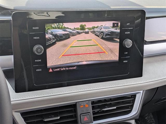 Photo of 2025 Deep Black Pearl Effect Volkswagen Taos