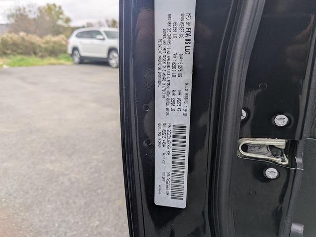 Photo of 2019 Pitch Black Clearcoat Dodge Charger