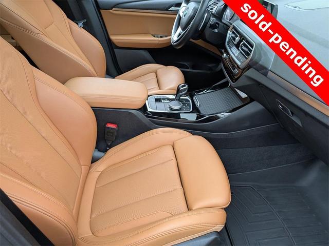 Photo of 2022 Jet Black BMW X3
