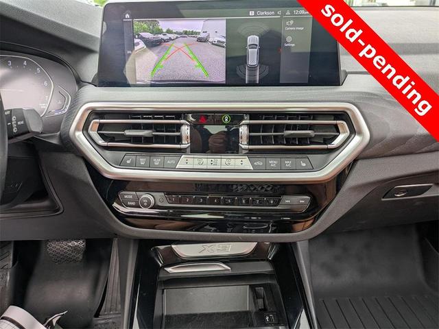 Photo of 2022 Jet Black BMW X3