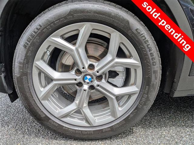 Photo of 2022 Jet Black BMW X3