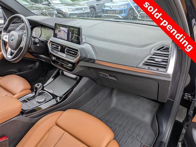 Photo of 2022 Jet Black BMW X3