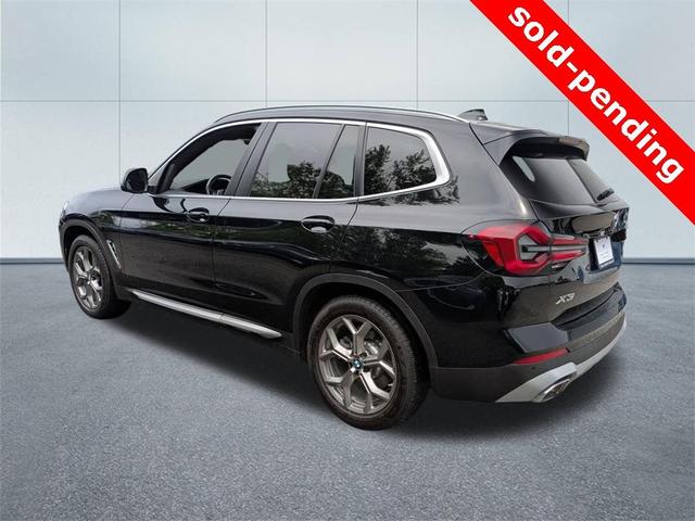 Photo of 2022 Jet Black BMW X3