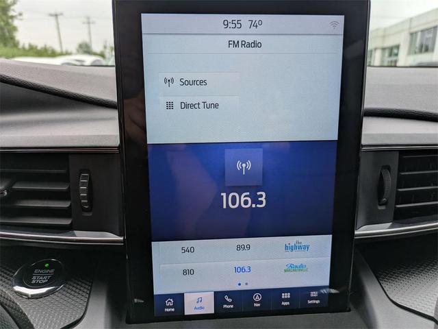 Photo of 2020 Blue Metallic Ford Explorer