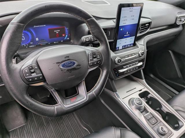 Photo of 2020 Blue Metallic Ford Explorer