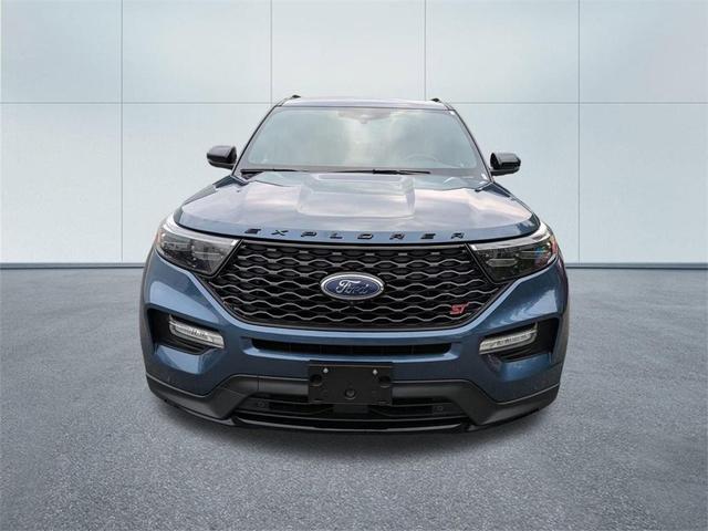 Photo of 2020 Blue Metallic Ford Explorer