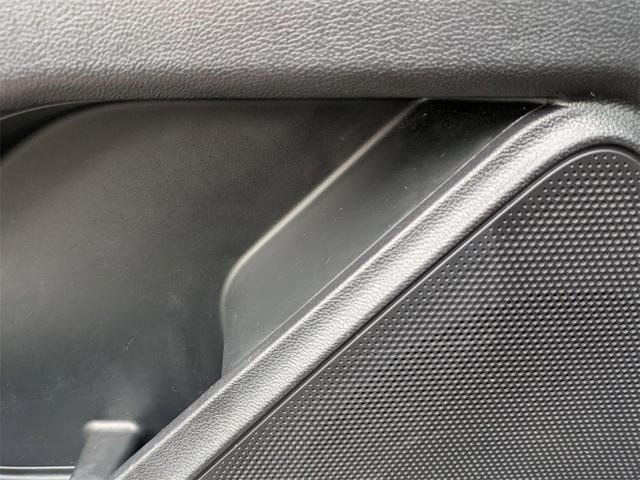 Photo of 2020 Blue Metallic Ford Explorer