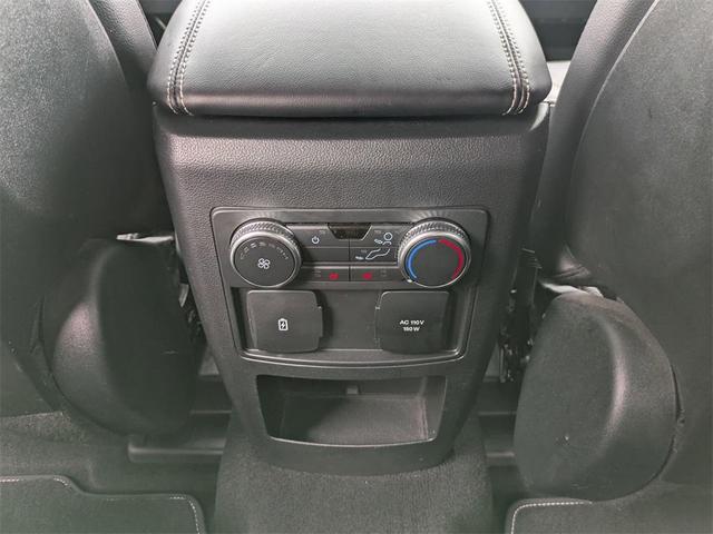 Photo of 2020 Blue Metallic Ford Explorer
