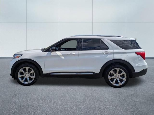 Photo of 2020 Star White Ford Explorer