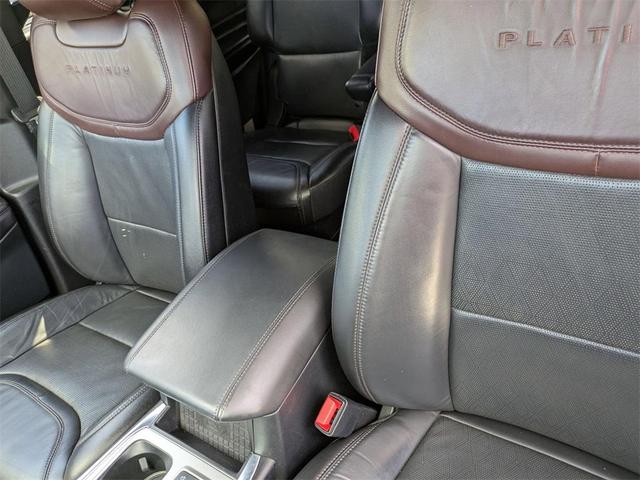 Photo of 2020 Star White Ford Explorer