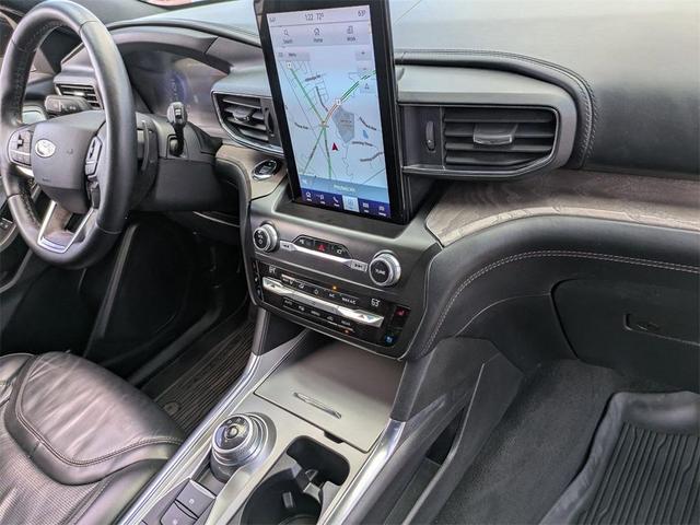 Photo of 2020 Star White Ford Explorer
