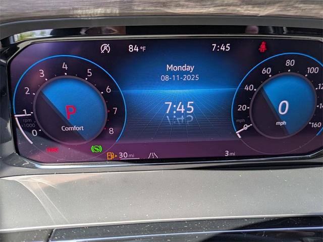 Photo of 2025 Opal White Pearl Effect Volkswagen Atlas