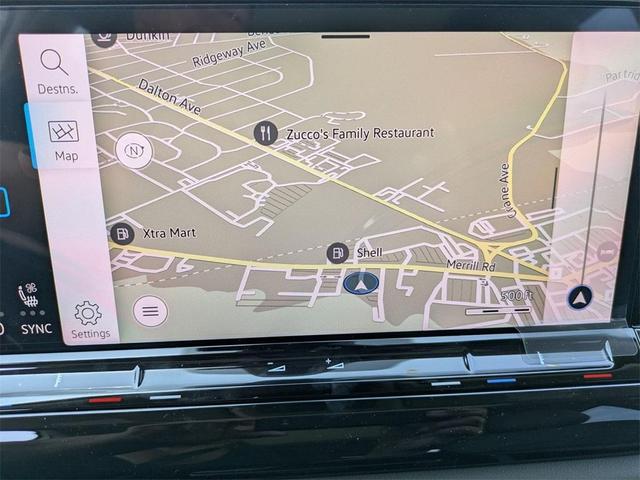 Photo of 2025 Opal White Pearl Effect Volkswagen Atlas