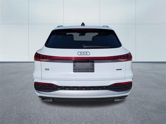 Photo of 2025 Glacier White Metallic Audi Q5