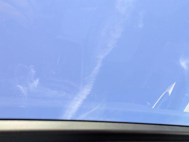Photo of 2025 Glacier White Metallic Audi Q5