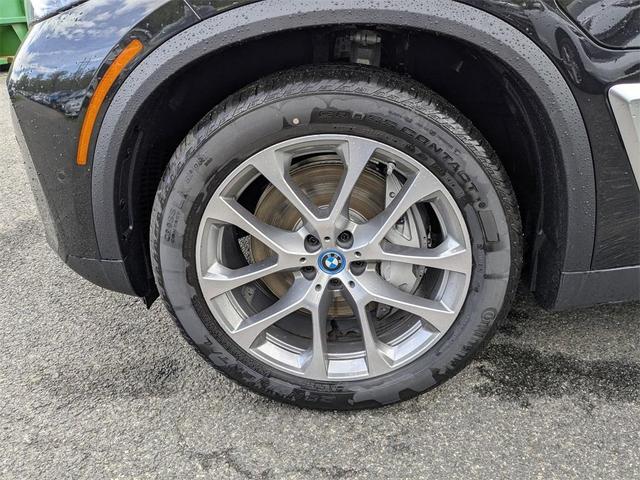 Photo of 2025 Black Sapphire Metallic BMW X5 PHEV