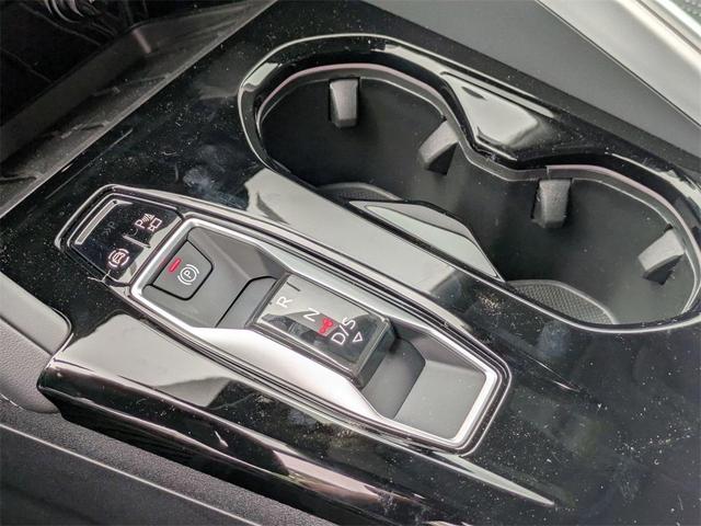 Photo of 2025 Tambora Gray Metallic Audi Q5
