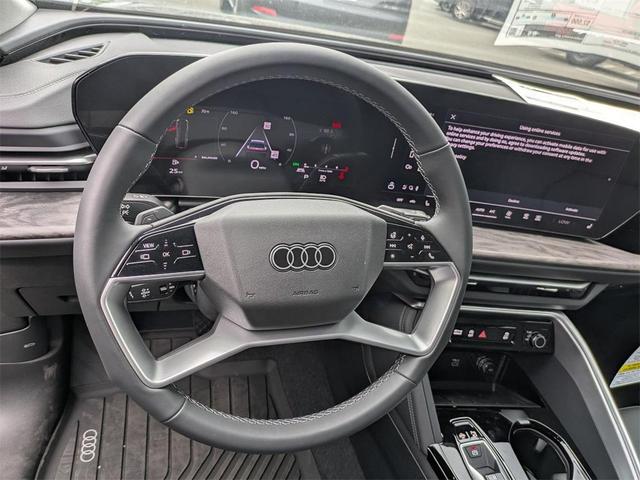 Photo of 2025 Tambora Gray Metallic Audi Q5