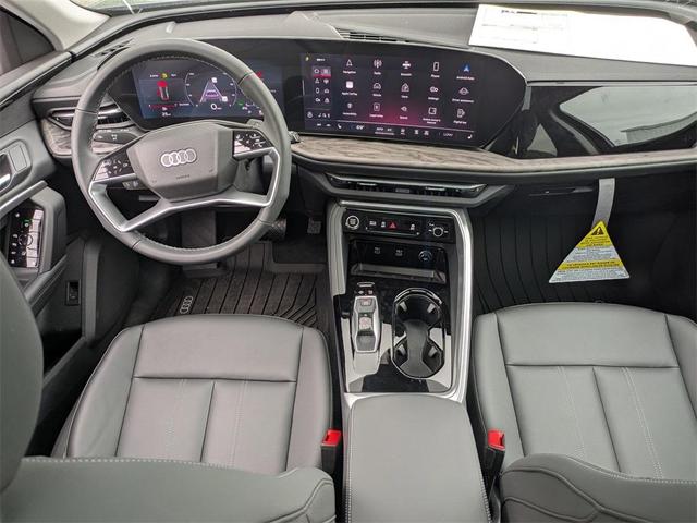 Photo of 2025 Tambora Gray Metallic Audi Q5