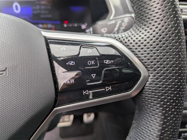 Photo of 2024 Opal White Pearl Effect Volkswagen Tiguan