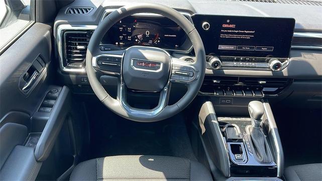Photo of 2025 Summit White GMC Canyon